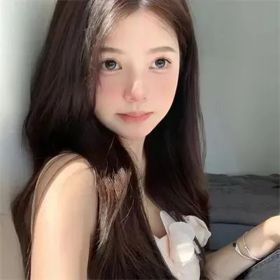 乳房与月亮